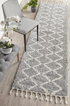 Savanna Zig Zag Silver Runner Rug