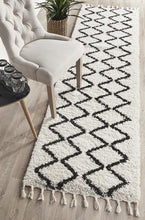 Savanna White Runner Rug