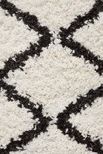 Savanna White Runner Rug
