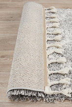 Savanna Diamond Fringe Silver Runner Rug