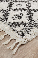 Savanna White Runner Rug