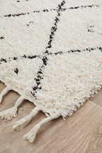 Savanna White Runner Rug