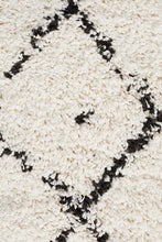 Savanna White Runner Rug