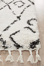 Savanna White Runner Rug