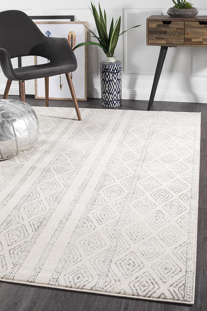 Oasis Salma White And Grey Tribal Rug