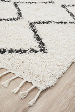 Savanna White Rug