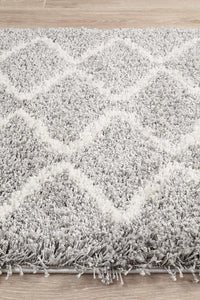 Savanna Zig Zag Silver Runner Rug