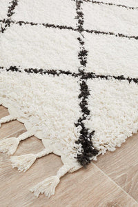 Savanna White Runner Rug