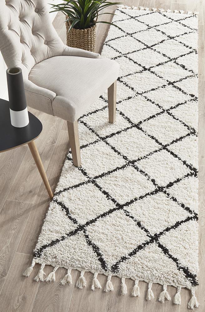 Savanna White Runner Rug