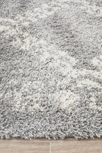 Savanna Diamond Fringe Silver Rug