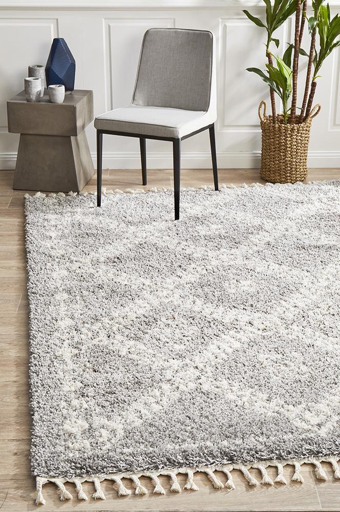 Savanna Diamond Fringe Silver Rug