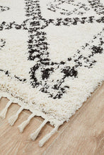 Savanna White Rug