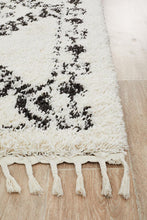 Savanna White Rug