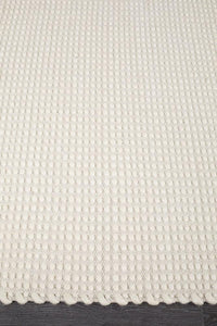 Skandinavian 300 White Rug