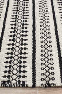 Casablanca Ester Delicate Lace Woollen Ivory Black Rug